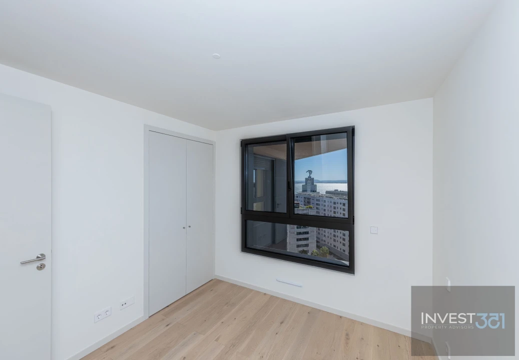 Apartamento T1 para Venda em Parque das Nações Foto 15