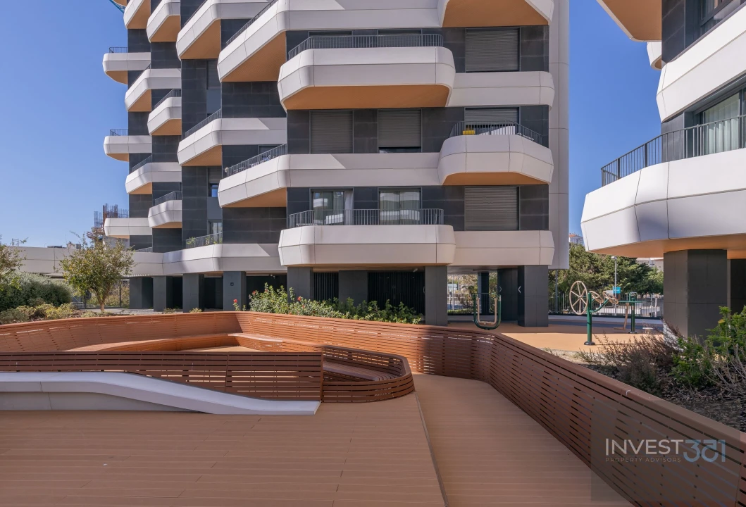 Apartamento T1 para Venda em Parque das Nações Foto 38