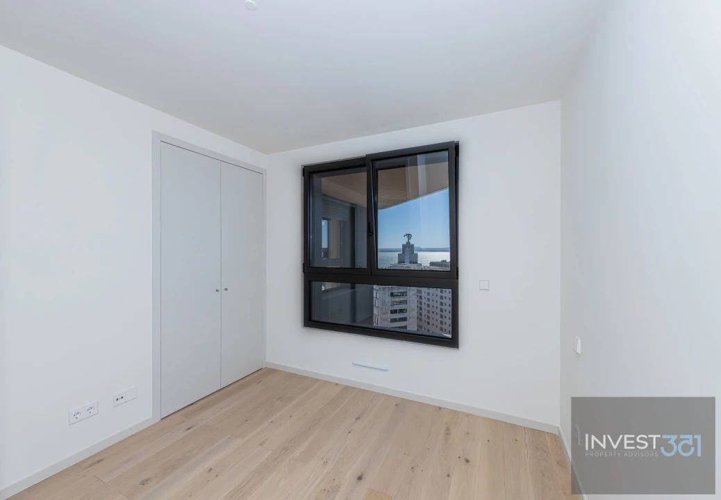 Apartamento T1 para Venda em Parque das Nações Foto 14