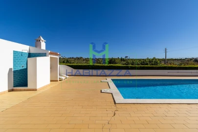 Moradia T6 para Venda em Luz