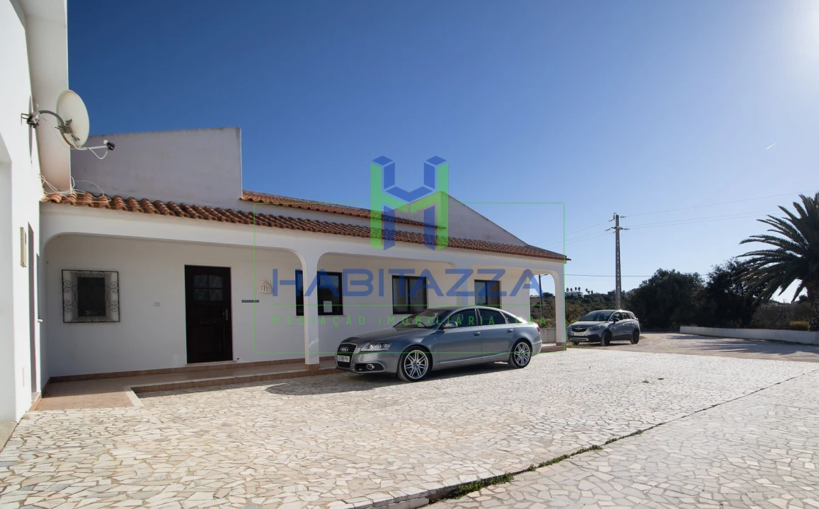 Moradia T6 para Venda em Lagos (São Sebastião e Santa Maria) Foto 47