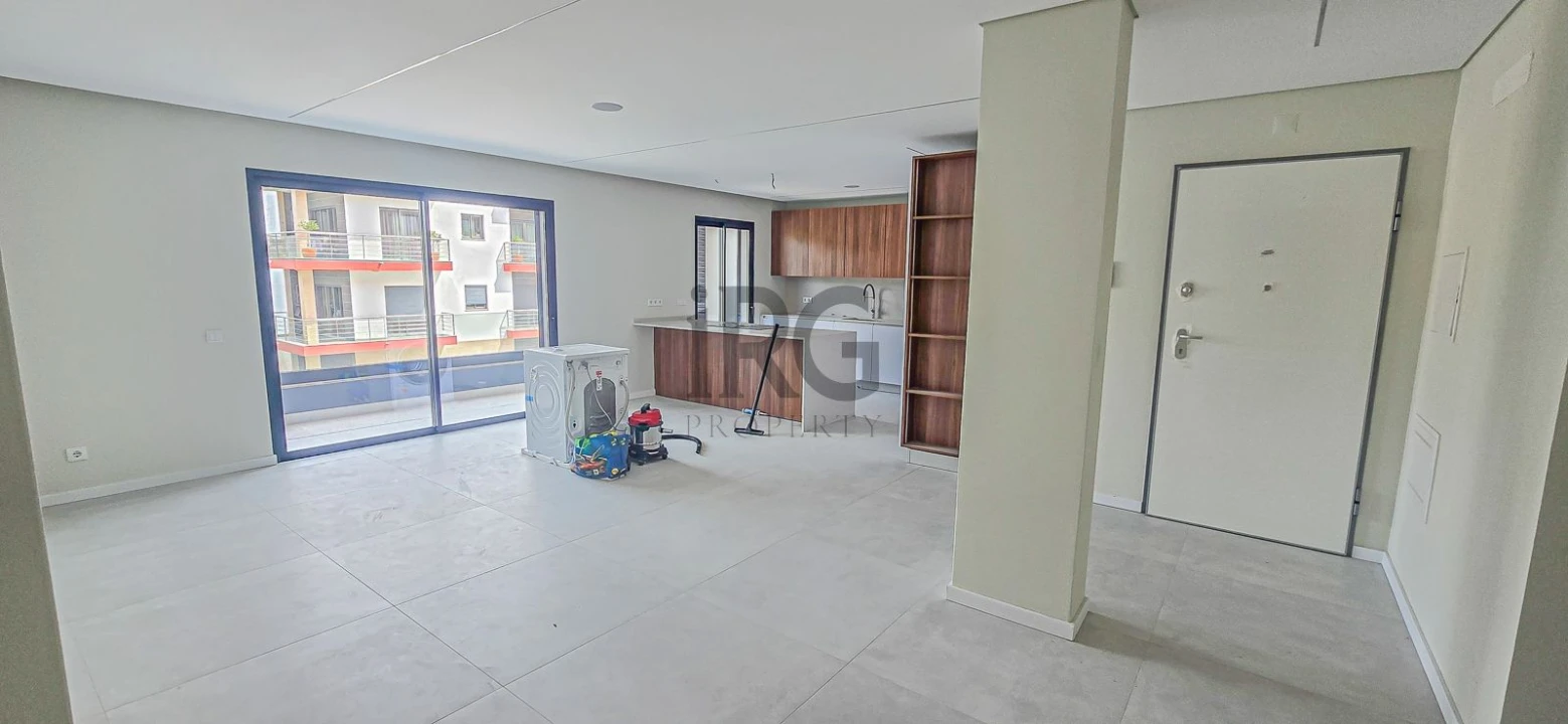 Apartamento T2 para Venda em Loule (São Sebastião) Foto 3