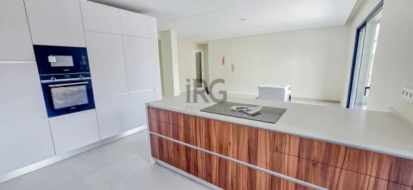 Apartamento T3 para Venda em Loule (São Sebastião)