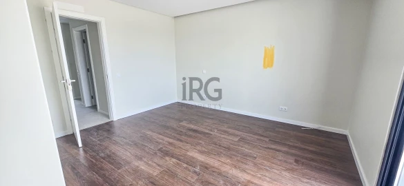Apartamento T3 para Venda em Loule (São Sebastião)