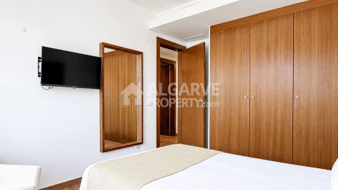 Moradia T5 para Venda em Quarteira