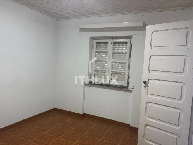 Moradia T2 para Venda em Reguengo Grande Foto 10