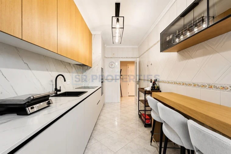 Apartamento T2 para Venda em Quarteira Foto 30