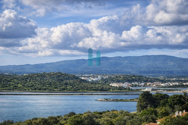 Apartamento T3 para Venda em Estômbar e Parchal Foto 17
