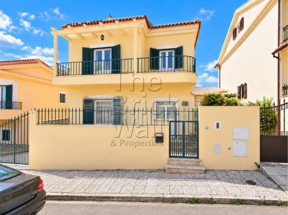 Moradia T3 para Venda em Alverca do Ribatejo e Sobralinho Foto 1
