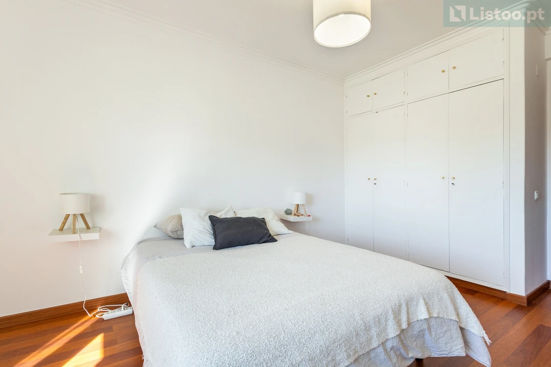 Apartamento T2 para Venda em São Domingos de Rana Foto 17