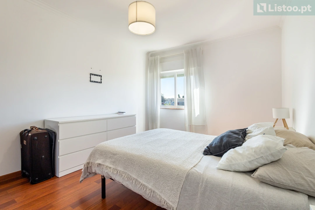 Apartamento T2 para Venda em São Domingos de Rana Foto 16
