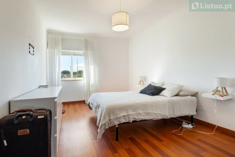 Apartamento T2 para Venda em São Domingos de Rana Foto 3