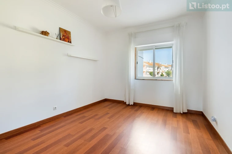 Apartamento T2 para Venda em São Domingos de Rana Foto 20