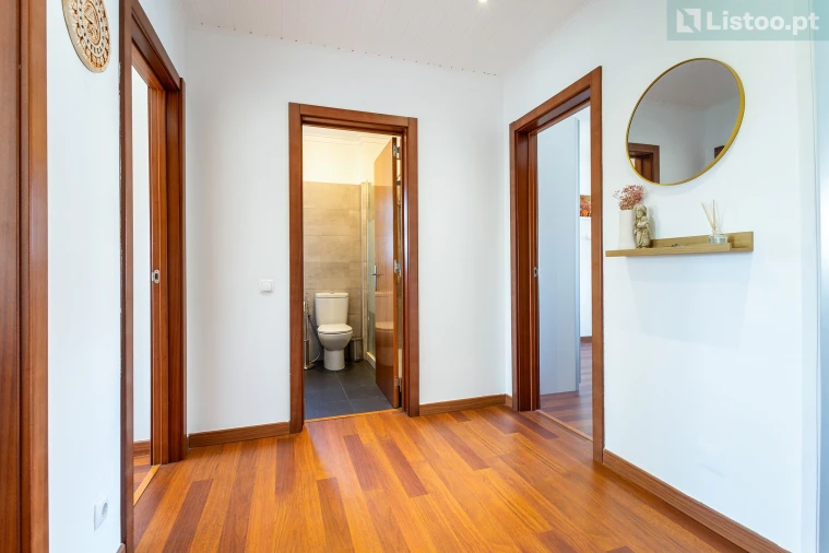 Apartamento T2 para Venda em São Domingos de Rana Foto 5