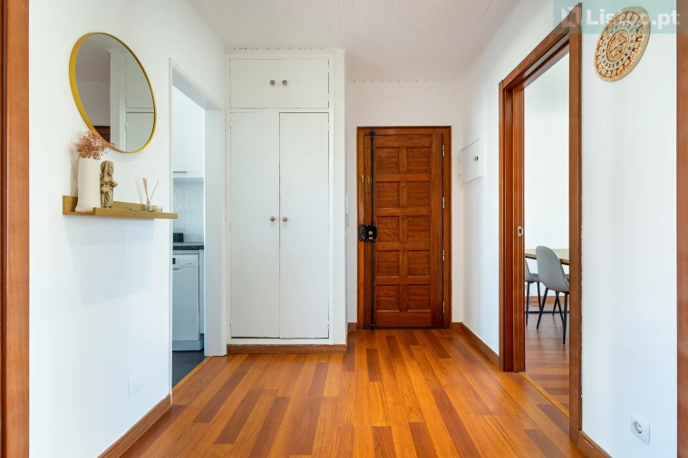 Apartamento T2 para Venda em São Domingos de Rana Foto 4