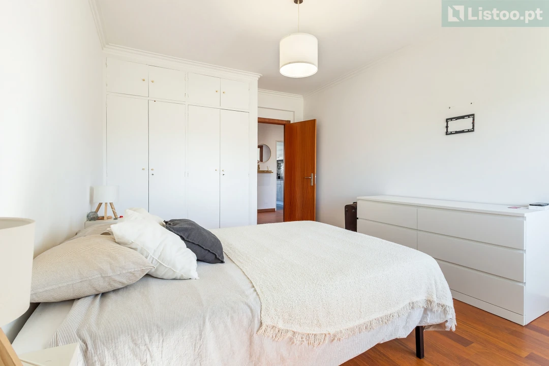 Apartamento T2 para Venda em São Domingos de Rana Foto 18