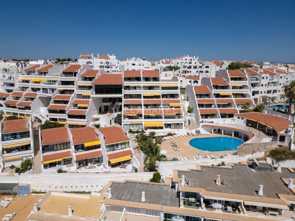 Apartamento T1 para Venda em Albufeira e Olhos de Água Foto 5