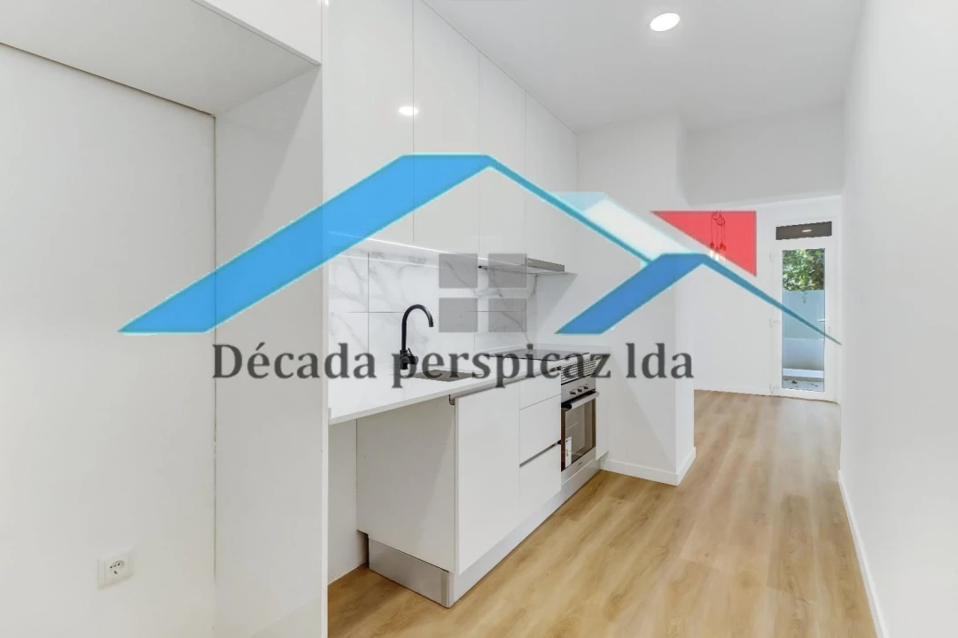 Apartamento T2 para Venda em Penha de França Foto 15