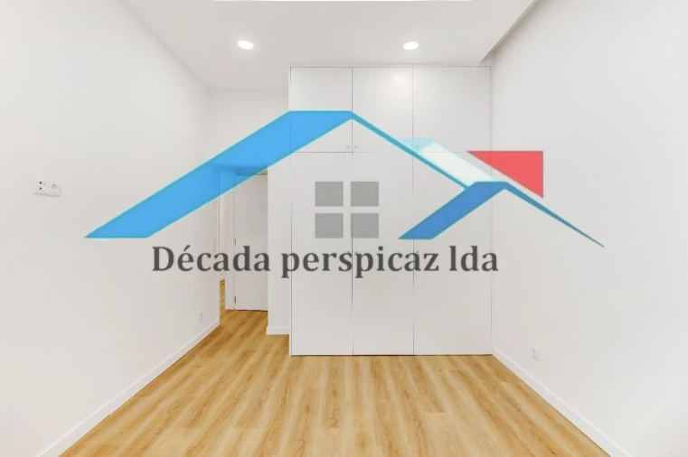 Apartamento T2 para Venda em Penha de França Foto 22
