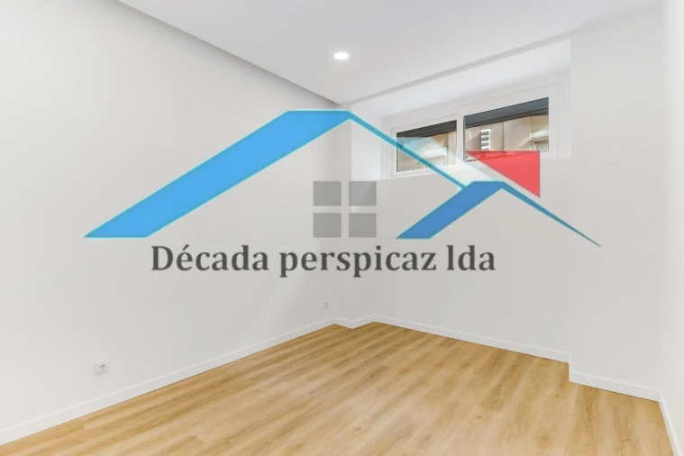 Apartamento T2 para Venda em Penha de França Foto 10
