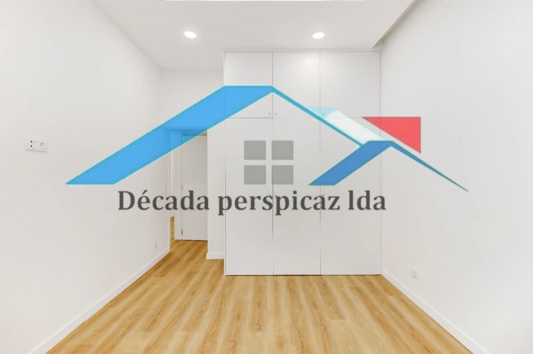 Apartamento T2 para Venda em Penha de França Foto 22