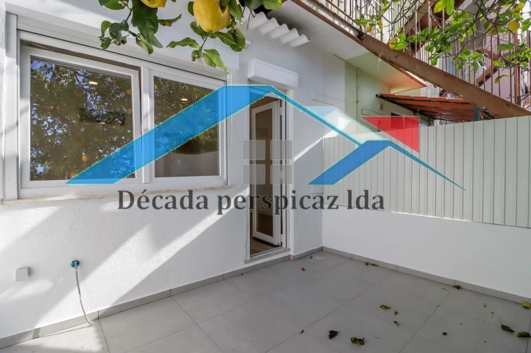 Apartamento T2 para Venda em Penha de França Foto 3