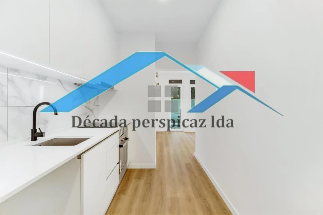Apartamento T2 para Venda em Penha de França Foto 21