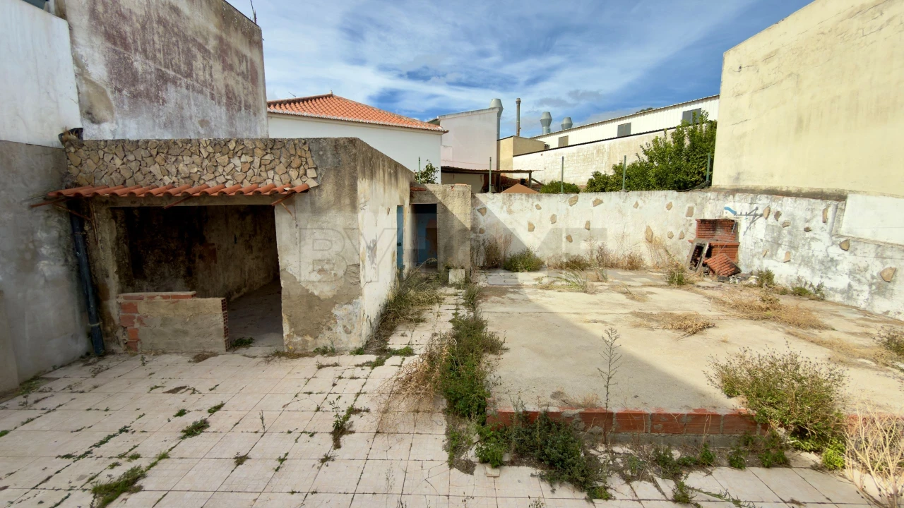 Moradia T3 para Venda em Loures Foto 8