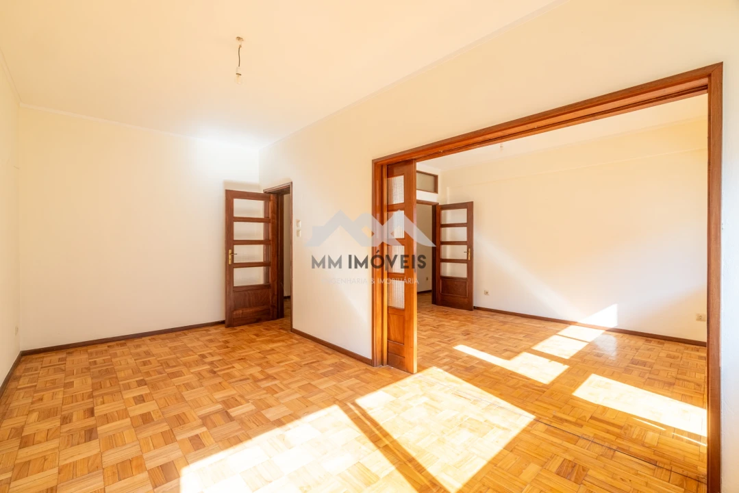 Apartamento T4 para Arrendamento em Bonfim Foto 1