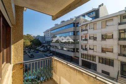 Apartamento T4 para Arrendamento em Bonfim