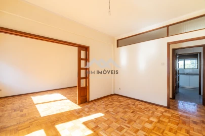 Apartamento T4 para Arrendamento em Bonfim