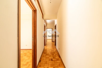 Apartamento T4 para Arrendamento em Bonfim