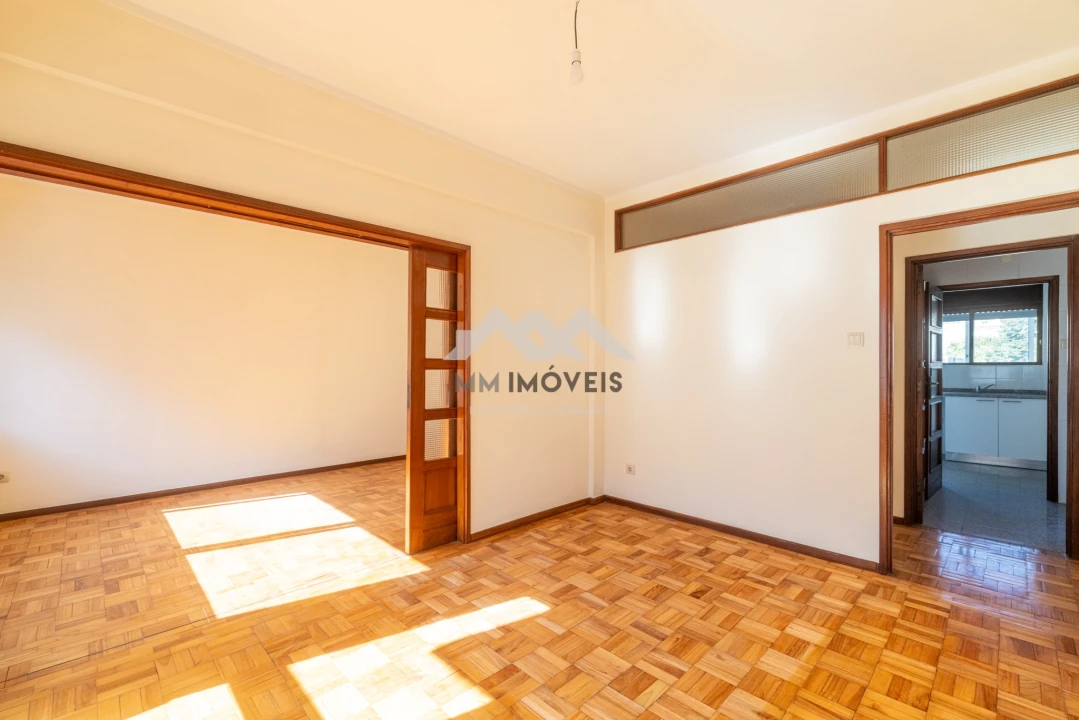Apartamento T4 para Arrendamento em Bonfim Foto 9