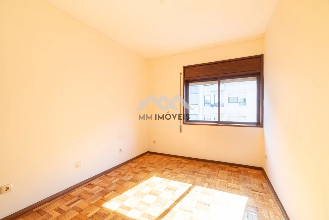 Apartamento T4 para Arrendamento em Bonfim Foto 21