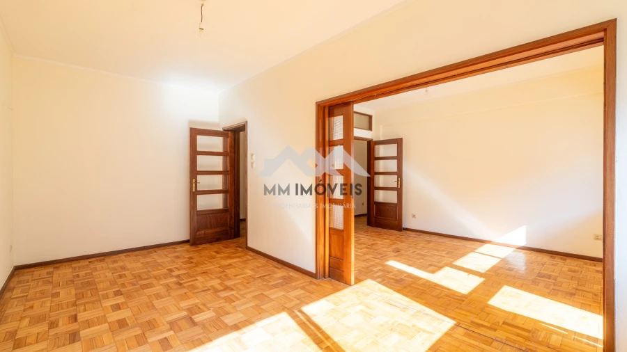 Apartamento T4 para Arrendamento em Bonfim