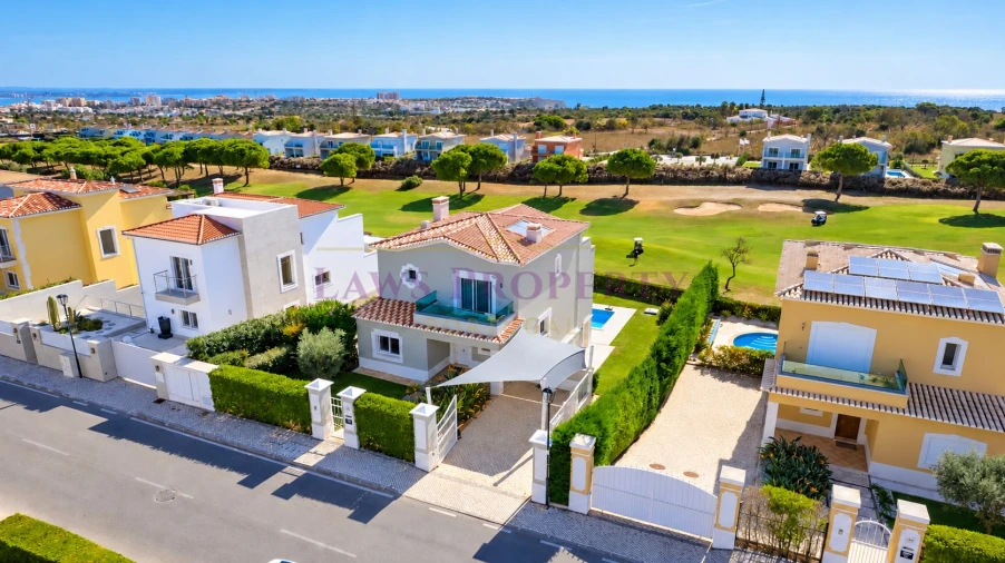 Moradia T4 para Venda em Lagos (São Sebastião e Santa Maria) Foto 5