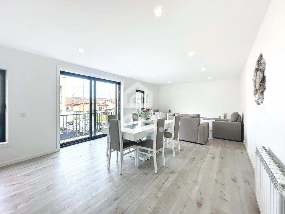 Apartamento T2 para Venda em Santa Maria Maior Foto 4