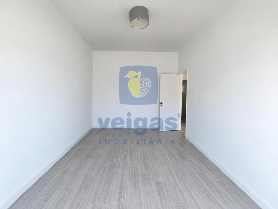 Apartamento T2 para Venda em Alto do Seixalinho, Santo André e Verderena Foto 11