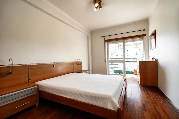 Apartamento T1 para Venda em Santo Antonio dos Olivais Foto 16