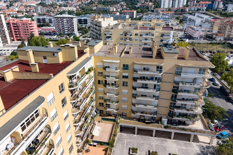 Apartamento T1 para Venda em Santo Antonio dos Olivais Foto 28