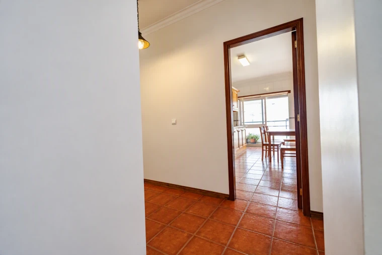 Apartamento T1 para Venda em Santo Antonio dos Olivais Foto 9