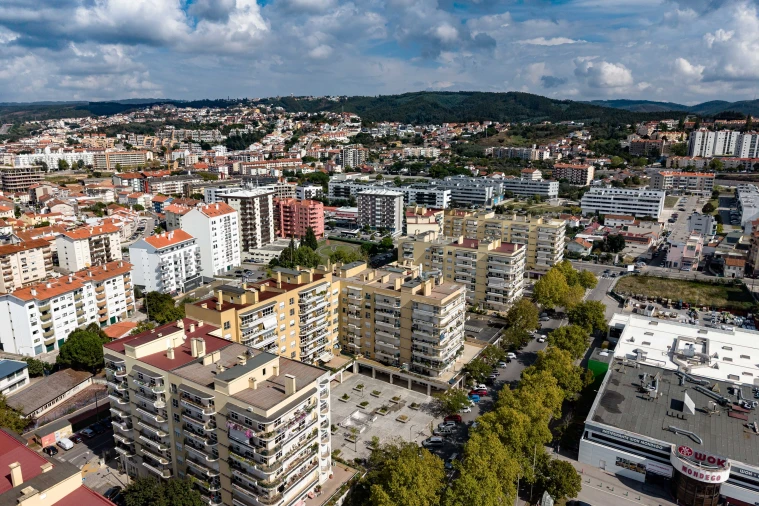 Apartamento T1 para Venda em Santo Antonio dos Olivais Foto 29