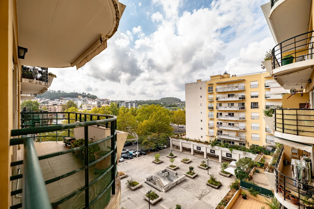 Apartamento T1 para Venda em Santo Antonio dos Olivais Foto 7