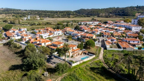 Moradia T3 para Venda em Santa Maria, São Pedro e Sobral da Lagoa