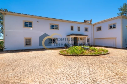 Moradia T5 para Venda em Silves