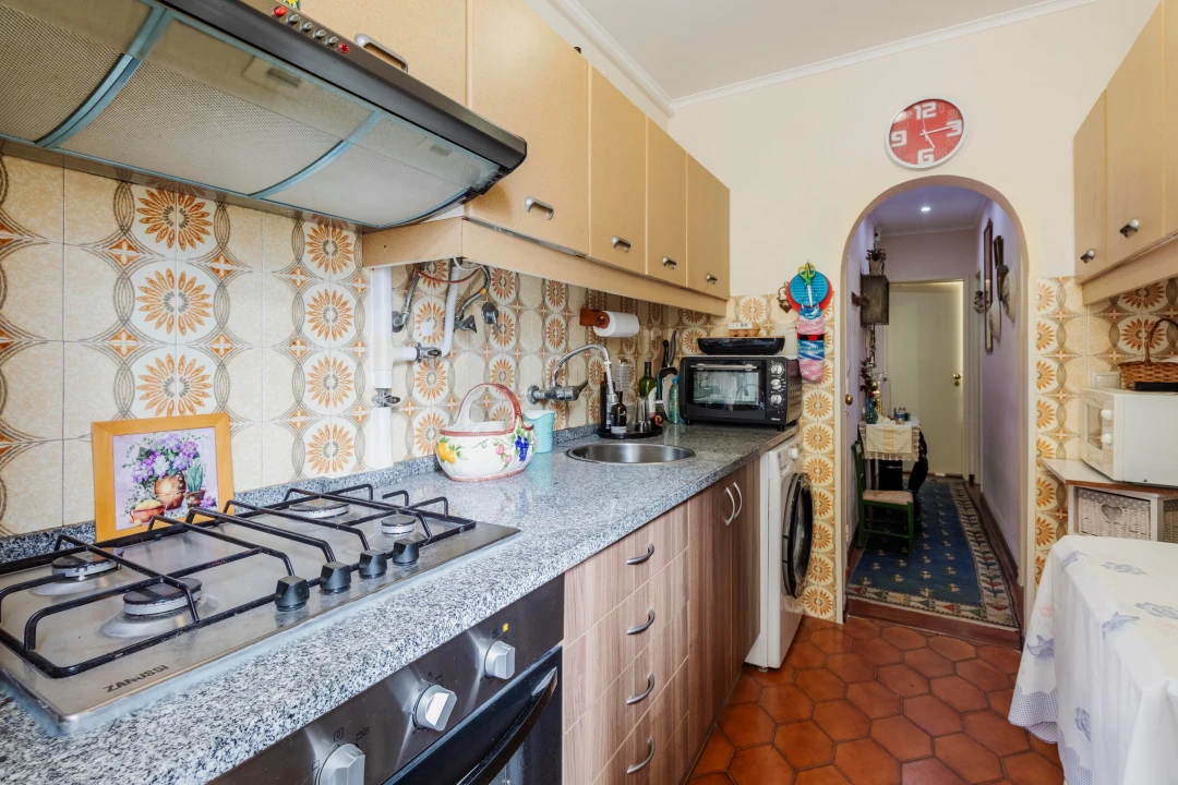 Apartamento T1 para Venda em Arroios Foto 6
