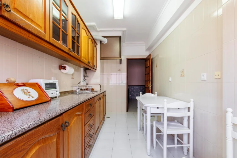 Apartamento T1 para Venda em Agualva e Mira-Sintra Foto 2