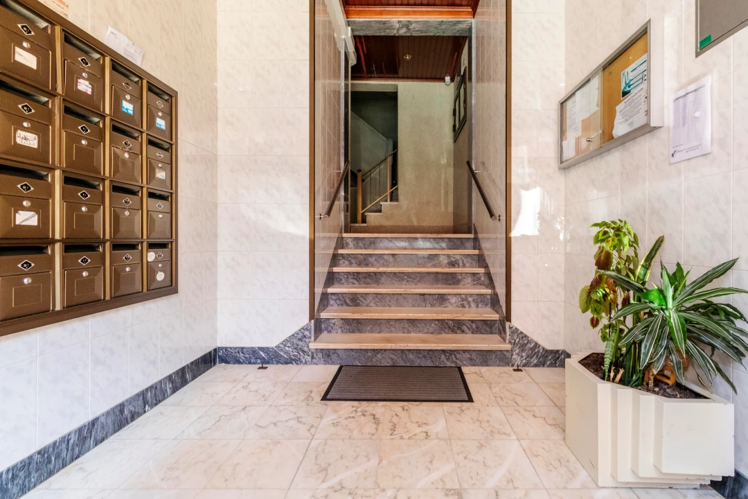 Apartamento T1 para Venda em Agualva e Mira-Sintra Foto 15