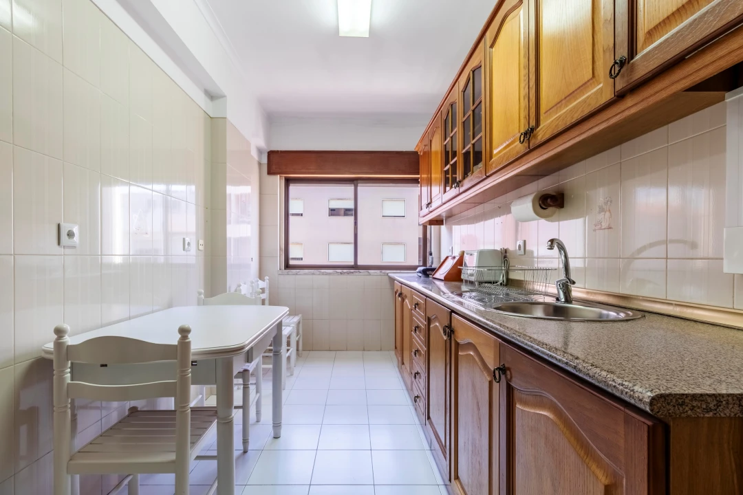 Apartamento T1 para Venda em Agualva e Mira-Sintra Foto 1
