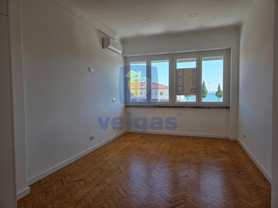 Apartamento T3 para Venda em São Vicente Foto 23